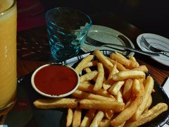 -MARU玛露音乐餐厅(大学路店)