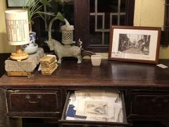 -邊城書店
