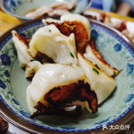无名氏宵夜小摊(祝家三姐妹馄饨店)