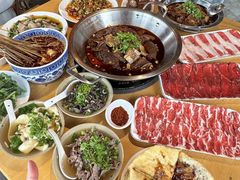 -大众跷脚牛肉馆·非遗传承单位(峨眉山店)