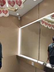 -一東造型烫发染发