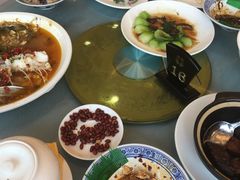-山明水秀大饭店