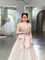 -艾米丽婚纱礼服