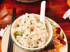 -侬佳蒸菜馆(听潮店)