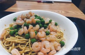 Green Bean Shrimp Noodles