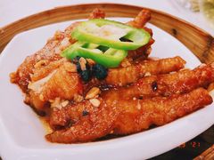 鲍汁花生蒸凤爪-龙的酒楼·手工早茶·顺德菜(近良路店)