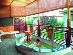 室外露天温泉-北京九华山庄会展酒店