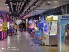 -嗨翻Hi-Fun竞技主题乐园·蹦床亲子生日轰趴(国光1937店)