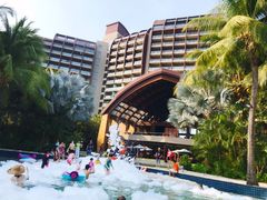 -三亚湾海居铂尔曼度假酒店