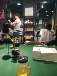 -MOVAN  HAIR莫凡匠人发型屋