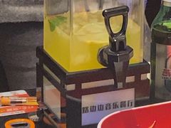 -路边边.炒菜烧烤.音乐餐厅(良乡长虹店)