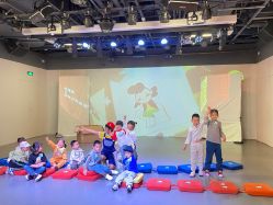 -小鸡哆哆故事屋·儿童乐园(嘉里城店)