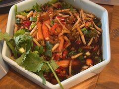 -包整·丝娃娃(一览甲秀楼风景店)