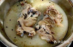 Pork Trotter Soup