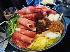 部队锅-MI WU FACTORY米屋美食工厂餐厅(绿地店)