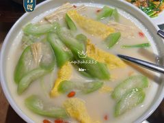 蛋饺丝瓜腐竹煲-桂小厨广西菜(印象城店)