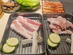-蚂蚁洞·烤肉大营地(上海静安大悦城店)