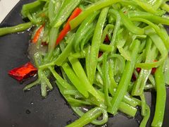 清炒四季豆-本来精品川菜(嘉里中心店)