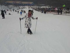 -秦皇古道滑雪场