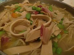 -品悦酒店(三林古镇店)