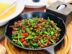 小炒黄牛肉-乔家满族八大碗(流水沟店)