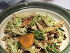 -费大厨辣椒炒肉(高铁吾悦广场店)