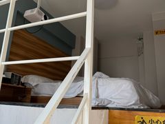 -乐嗨公寓(苏州火车站店)