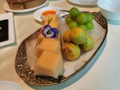 餐前水果-皇朝会.经典传统粤菜(外滩店)