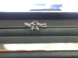 -威德钻石-克拉钻大本营(南京东路店)