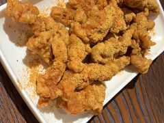 阿婆酥肉-爆炸头阿姨小四川正宗川味小吃(无任何分店)