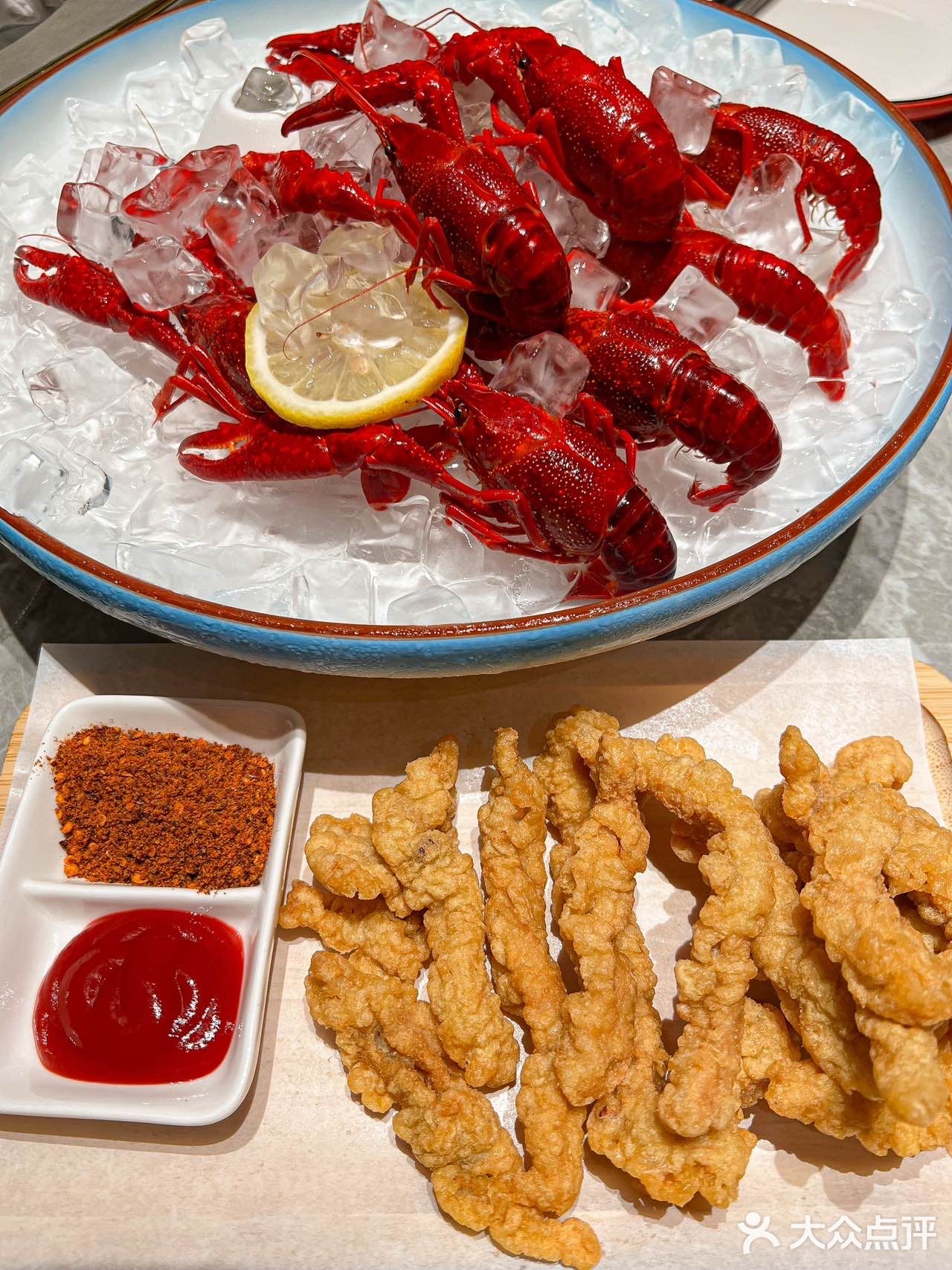 没错啦，夏天的快乐就是小龙虾给的