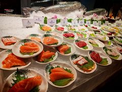 -雍容荟帝王蟹活龙虾展台自助(IFS黑金店)