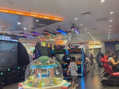-反斗乐园π·电玩·高空拓展·蹦床(龙华天虹店)