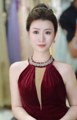 点击看大图 -爱伊人婚纱礼服美妆馆