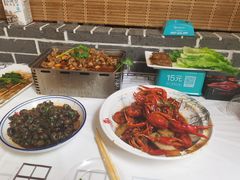 -去吃龙虾|鲜活小海鲜·鲜货烧烤(红林世界城店)
