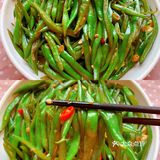 简单好吃又营养的辣炒蒜香豆角