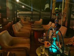 -饮湖威士忌鸡尾酒吧