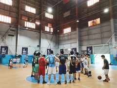 -顶峰篮球俱乐部(南头店)