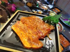 五花肉-哈哈碳都·牛肋条无限自助烤肉(台江万达店)
