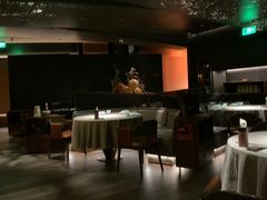 -左庭右院鲜牛肉火锅黑金店(陆家嘴中心店)