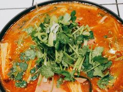 -肥汁米蘭香港米线(长宁来福士店)