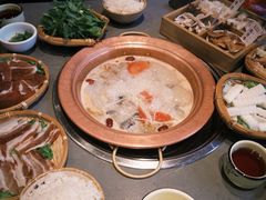 -阿婆情腊排骨火锅·野生菌季(古城旗舰店)