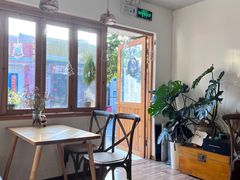 -In Cafe隐食研室