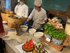 -松山湖凯悦酒店·Café自助餐厅·周末火舞秀表演
