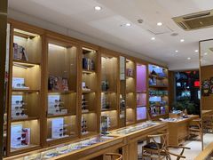 -宝丽眼镜(湖墅店)