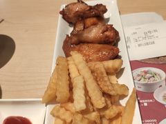 酥香薯条鸡翅-避风塘(宝山万达店)
