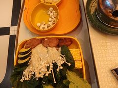 -润园四季椰子鸡火锅(卓越INTOWN店)