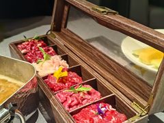 -左庭右院鲜牛肉火锅黑金店(陆家嘴中心店)