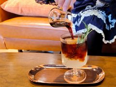 -ZING COFFEE 镜咖啡