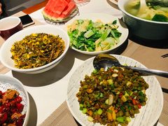 -湘西小馆(滨河路店)